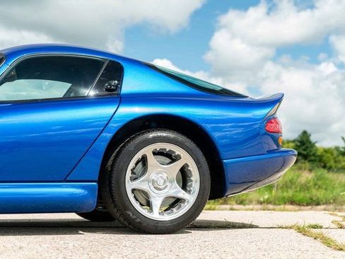 Used 1996 Dodge Viper GTS image 39