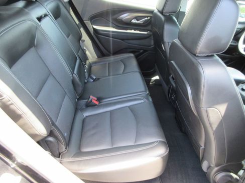 Certified 2024 GMC Terrain SLT AWD/4WD image 18