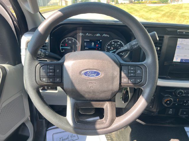 Used 2024 Ford F350 XL w/ Snow Plow/Camper Package AWD/4WD image 14