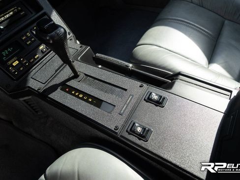 Used 1991 Chevrolet Camaro Z28 RWD image 77