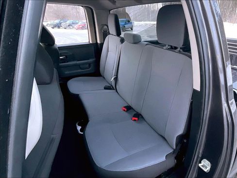 Used 2024 RAM 1500 Classic SLT image 24