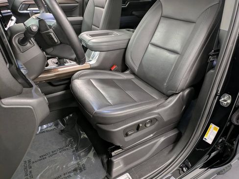 Used 2022 Chevrolet Silverado 1500 LT Trail Boss w/ LT Trail Boss Premium Package image 9