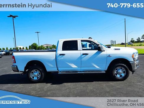 Used 2024 RAM 3500 Tradesman w/ Chrome Appearance Group AWD/4WD image 18