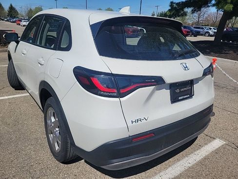 Used 2023 Honda HR-V LX image 11