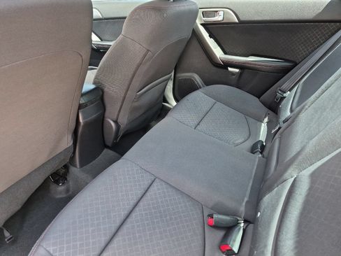 Used 2012 Kia Forte SX FWD image 11