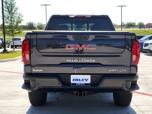 Used 2023 GMC Sierra 1500 AT4X AWD/4WD image 4