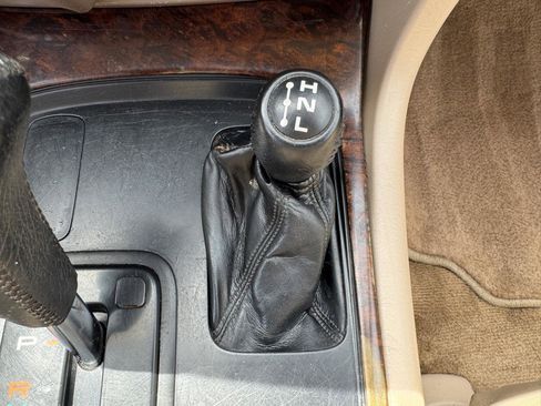 Used 1998 Toyota Land Cruiser AWD/4WD image 31