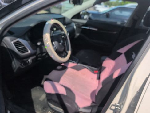 Used 2021 Kia Seltos S FWD image 7