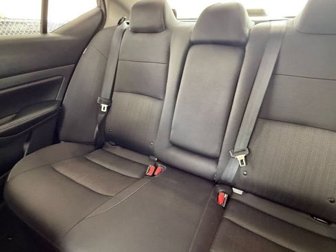 Used 2025 Nissan Altima 2.5 SV FWD image 34