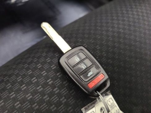 Used 2015 Honda CR-V LX image 31