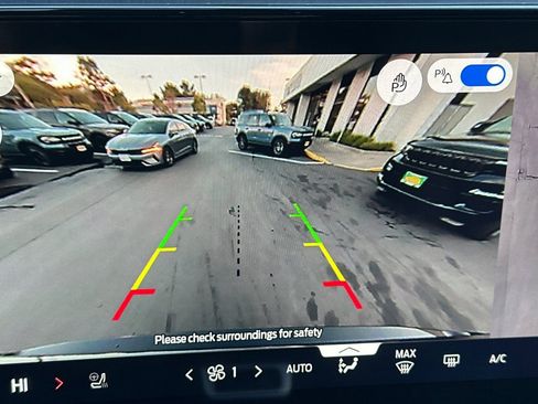 New 2025 Ford Expedition Active image 21