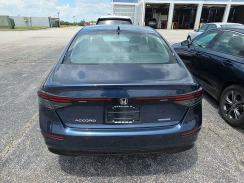 Used 2024 Honda Accord EX-L image 6