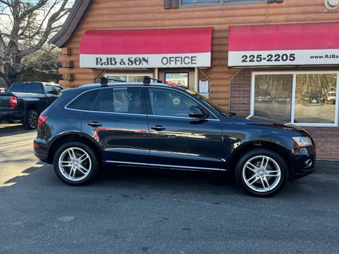 Used 2017 Audi Q5 2.0T Premium image 2