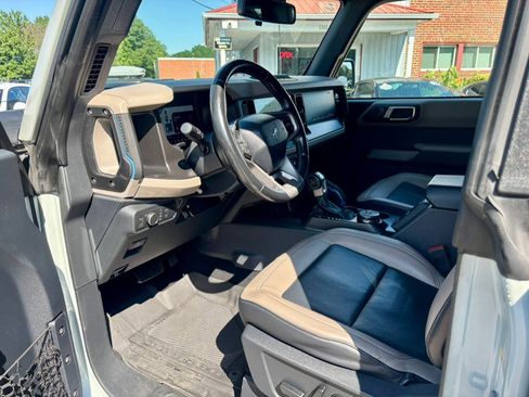 Used 2021 Ford Bronco Wildtrak AWD/4WD image 11