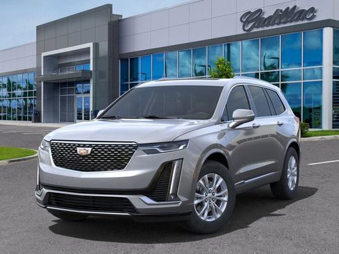 New 2025 Cadillac XT6 Luxury image 6