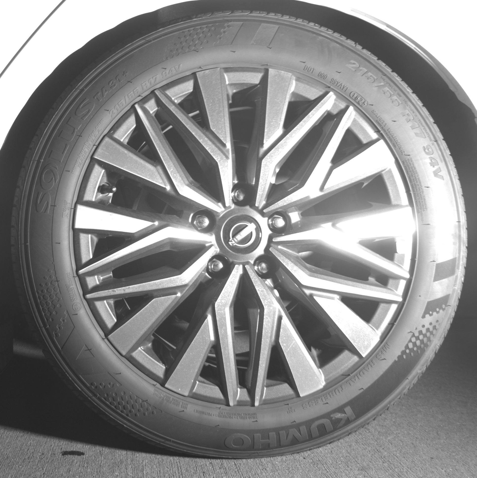 Used 2025 Nissan Altima 2.5 SV FWD image 14