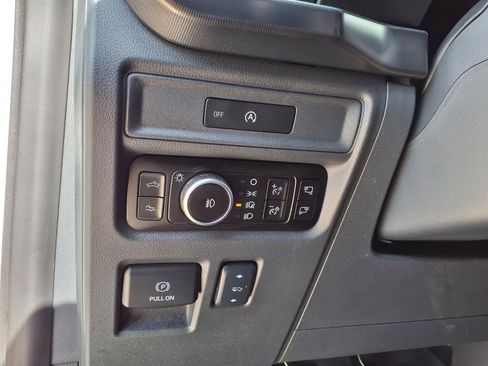 Used 2025 Ford F150 Raptor AWD/4WD image 23