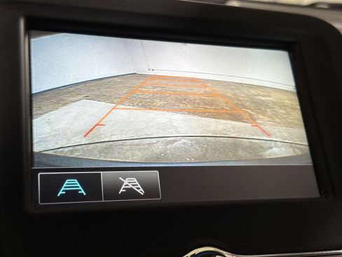 Used 2018 Chevrolet Equinox LT FWD image 15