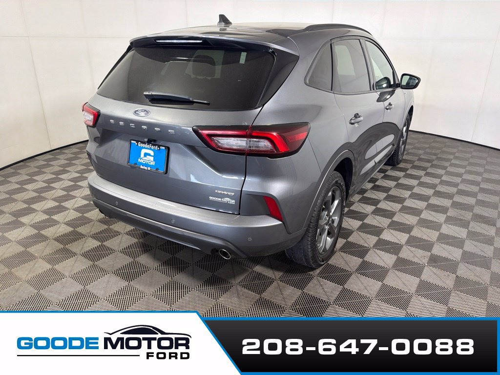 Used 2023 Ford Escape ST-Line w/ Tech Pack #1 AWD/4WD image 7