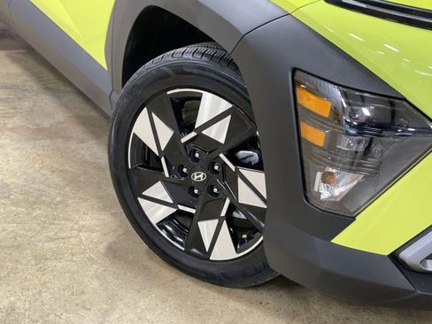 Used 2024 Hyundai Kona SEL image 11