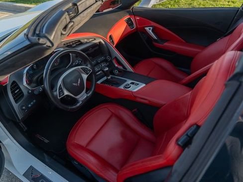 Used 2016 Chevrolet Corvette Z06 w/ 3LZ Preferred Equipment Group image 12