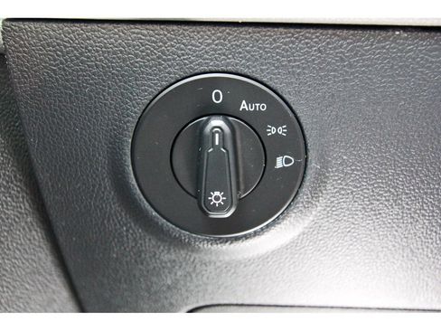 Certified 2024 Volkswagen Taos S w/ MDO Package FWD image 22