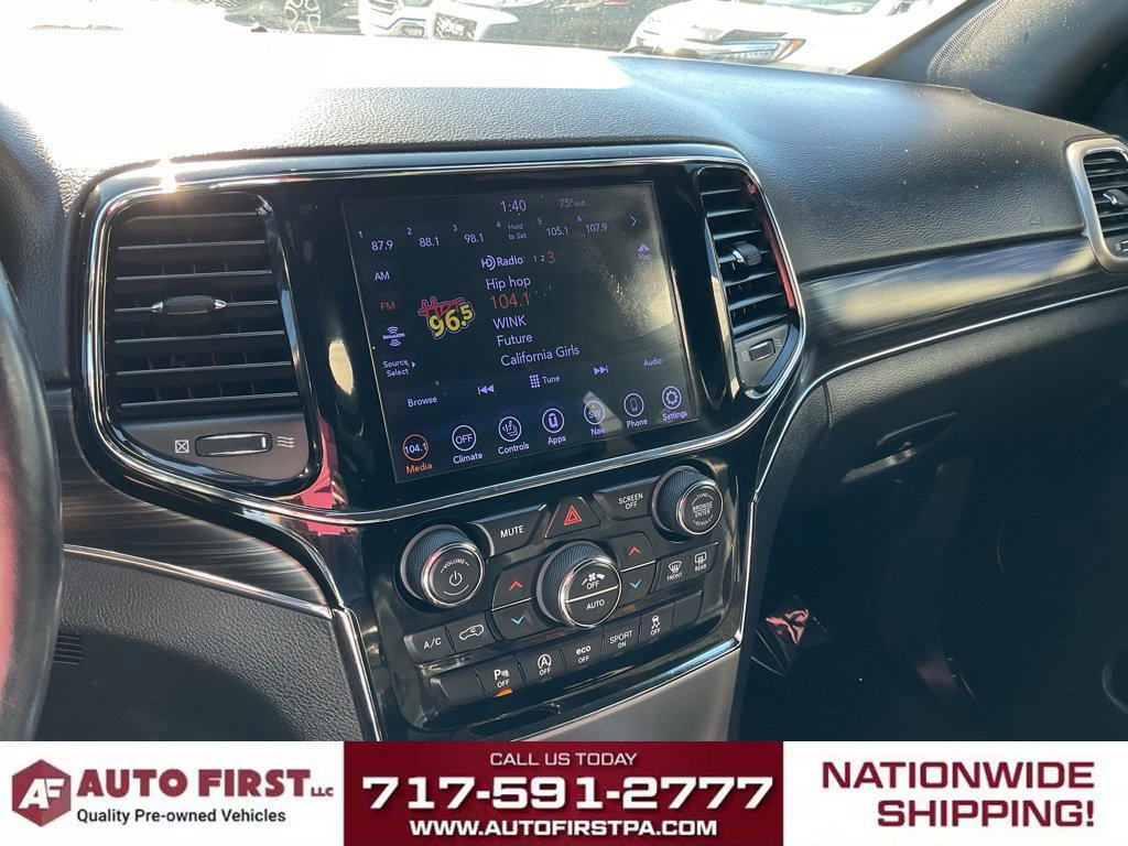 Used 2019 Jeep Grand Cherokee Limited w/ Luxury Group II AWD/4WD image 24