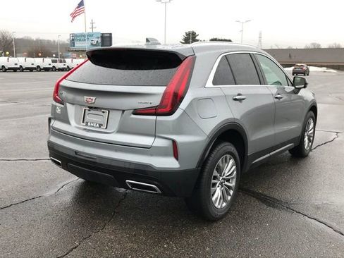 Certified 2025 Cadillac XT4 Premium Luxury image 4