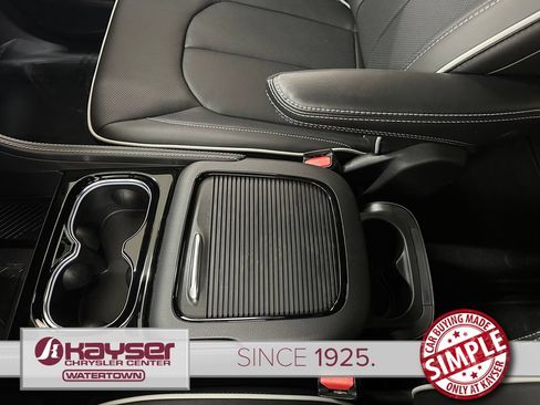 New 2026 Chrysler Pacifica Limited w/ S Appearance Package AWD/4WD image 33