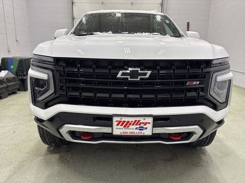 New 2026 Chevrolet Suburban Z71 w/ Comfort Package image 7