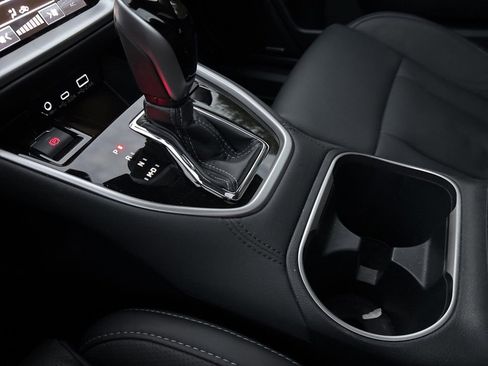 Used 2024 Subaru Outback Touring XT image 20