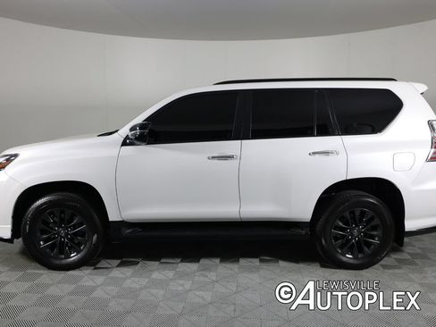 Used 2023 Lexus GX 460 Premium w/ Premium Package AWD/4WD image 7