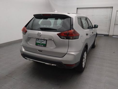 Used 2020 Nissan Rogue S FWD image 7