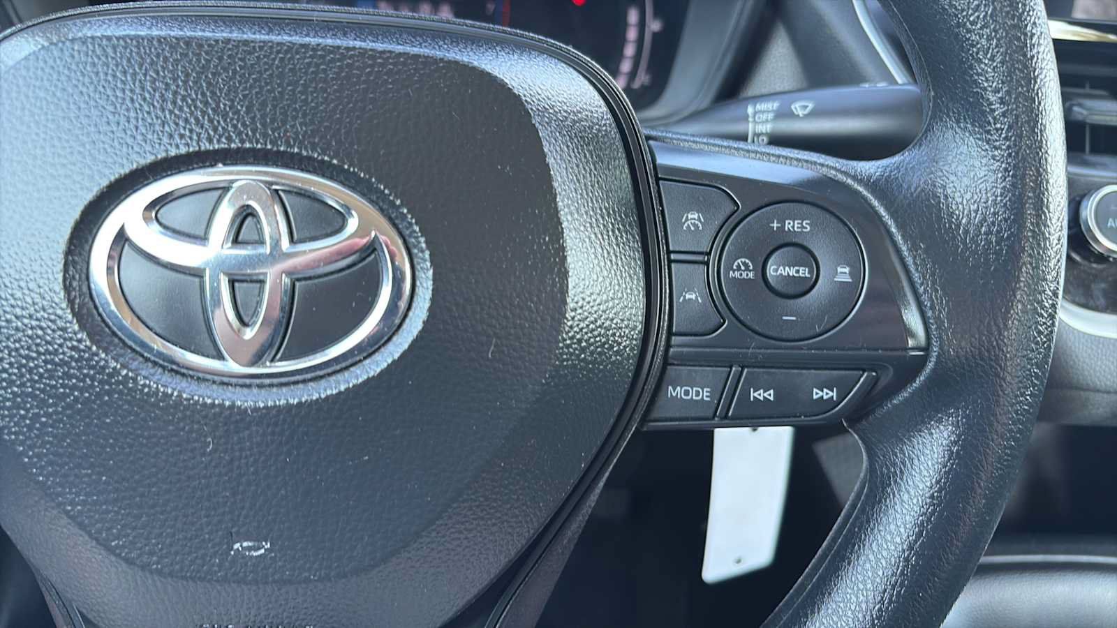 Used 2026 Toyota Corolla LE FWD image 10
