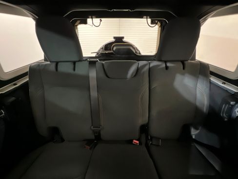 Used 2025 Jeep Wrangler Unlimited Sport AWD/4WD image 26