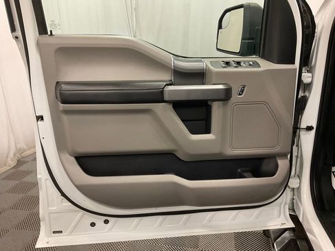 Used 2019 Ford F150 XLT w/ Equipment Group 302A Luxury AWD/4WD image 17