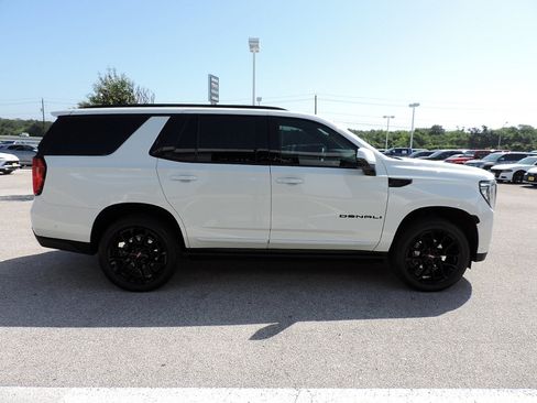 Certified 2024 GMC Yukon Denali Ultimate AWD/4WD image 4