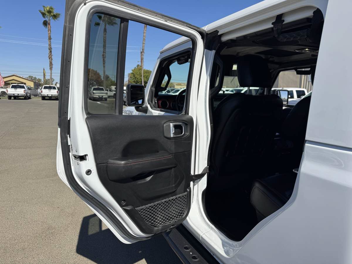 Used 2020 Jeep Gladiator Rubicon AWD/4WD image 24