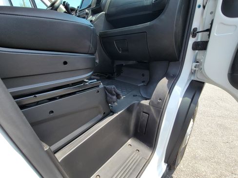 Used 2025 RAM ProMaster 2500 w/ Convenience Group FWD image 34