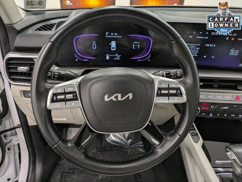 Certified 2024 Kia Telluride S w/ S Sunroof Package AWD/4WD image 19