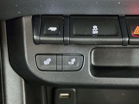 Used 2016 Chevrolet Colorado Z71 AWD/4WD image 25