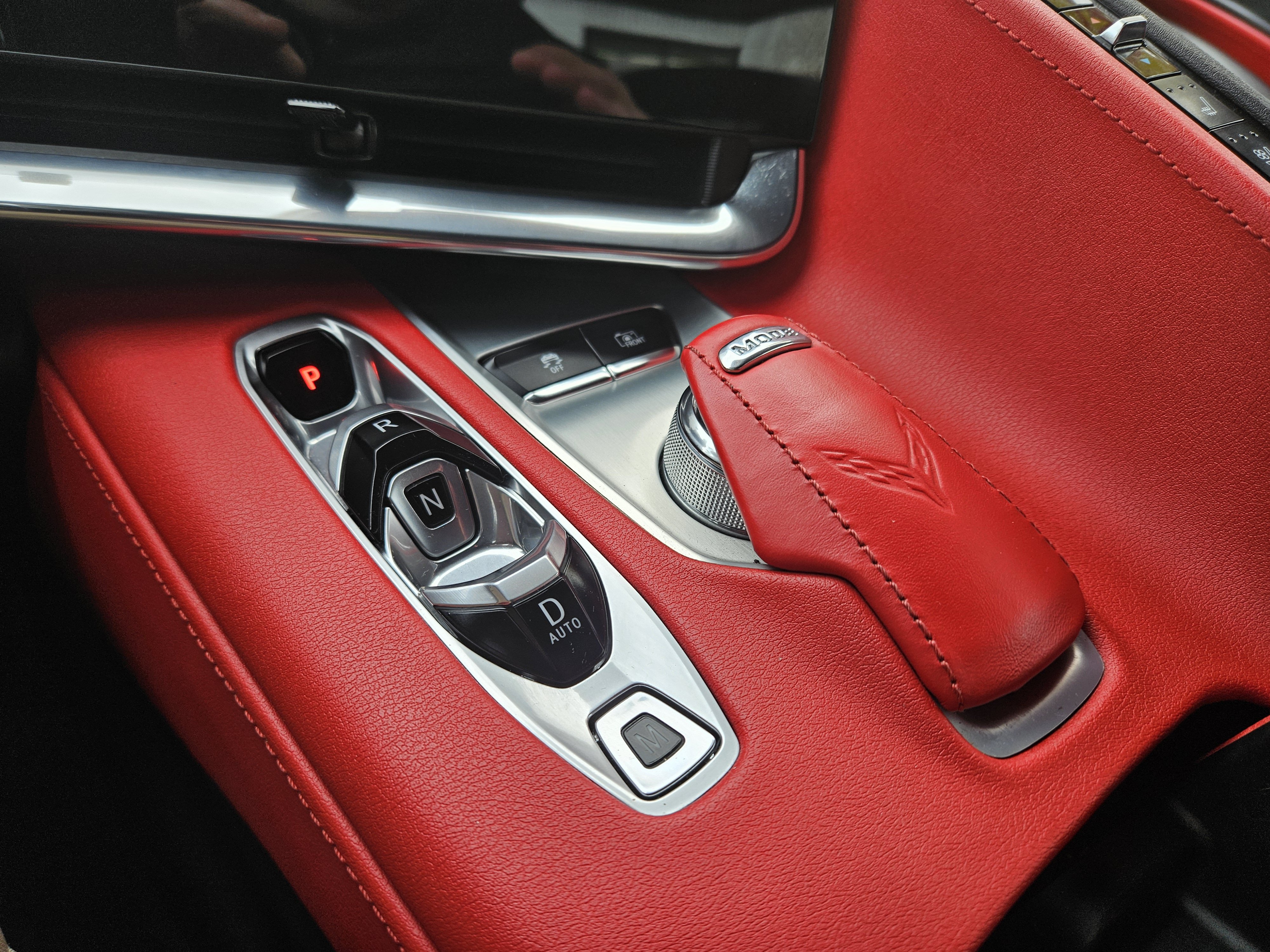 Used 2020 Chevrolet Corvette Stingray Preferred Cpe w/ 2LT Preferred Equipment Group RWD image 17