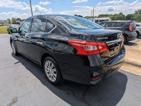 Used 2019 Nissan Sentra S FWD image 5