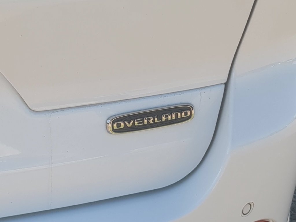 Certified 2022 Jeep Grand Cherokee L Overland w/ Luxury Tech Group IV AWD/4WD image 13