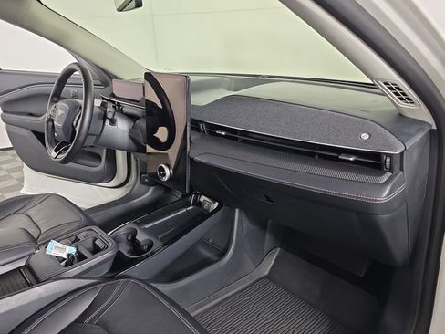 Used 2025 Ford Mustang Mach-E Premium w/ Interior Protection Package AWD/4WD image 19