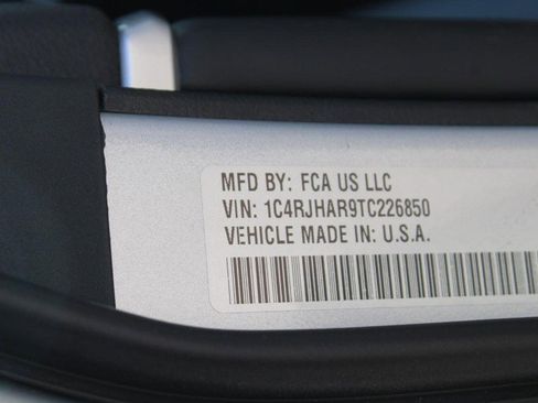 New 2026 Jeep Grand Cherokee Altitude AWD/4WD image 8