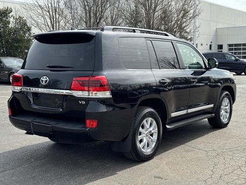 Used 2021 Toyota Land Cruiser image 5