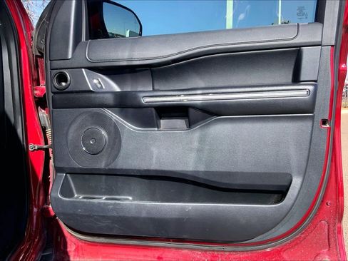 Used 2019 Ford Expedition XLT w/ Equipment Group 202A image 22