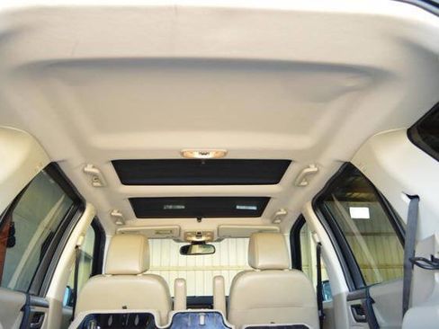 Used 2013 Land Rover LR2 HSE AWD/4WD image 41