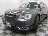Used 2018 Chrysler 300 Limited image 5